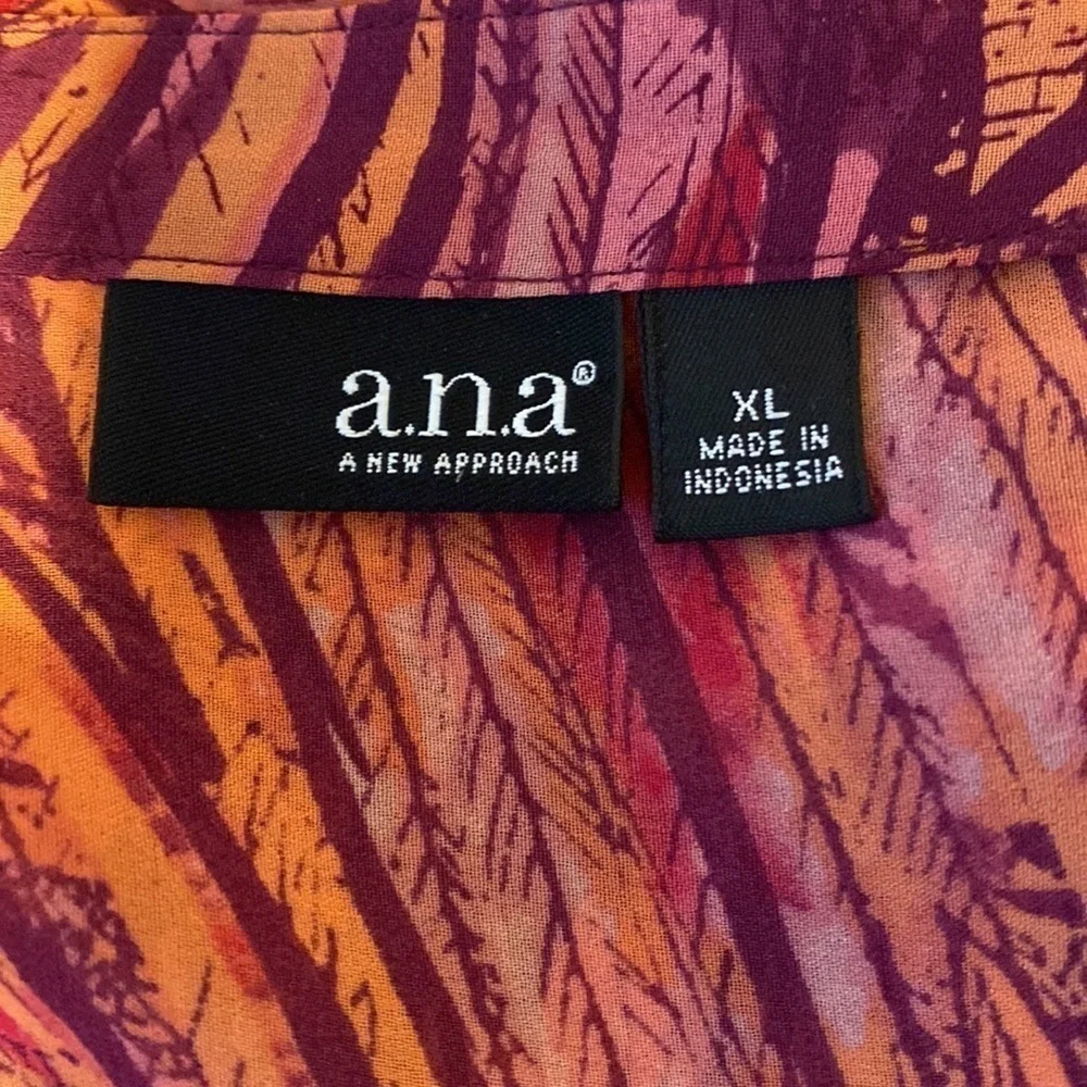 a.n.a Short Sleeve Sheer Vibrant Blouse